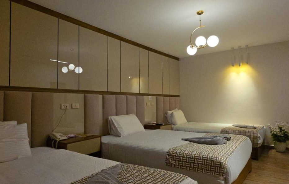 Triple Room